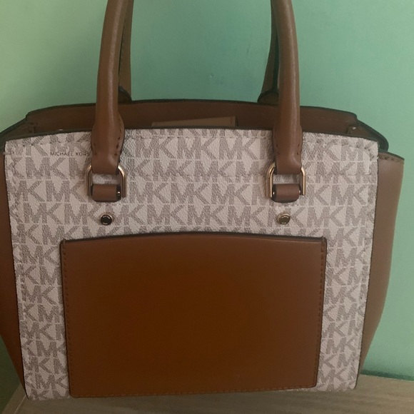 Michael Kors mini bag - Picture 2 of 5